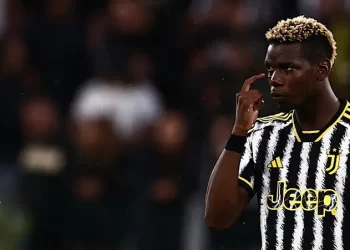 ميرتينز هداف نابولي التاريخي يعتزل كرة القدم