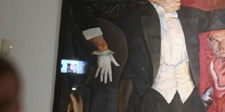 المتحف الروسي يقدم لضيوف منتدى بطرسبورغ الاقتصادي الدولي مجموعة من الفن الطليعي الروسي