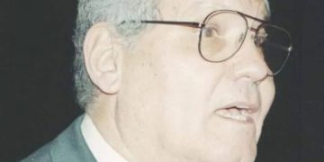 وفاة الشاعر المصري محمد إبراهيم أبو سنة عن 87 عاما